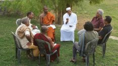 528156_325746567512741_241660984_n