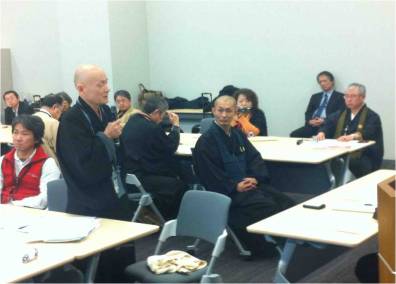 Rev. Nakajima speaks to representatives of the Japanese Diet with the Interfaith Forum on January 9, 2015 